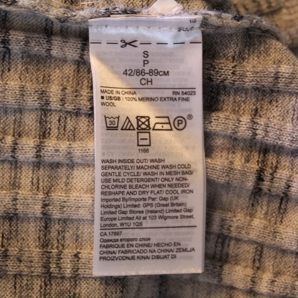 Merino Wool Pullover Sweater - Picture 7 of 8